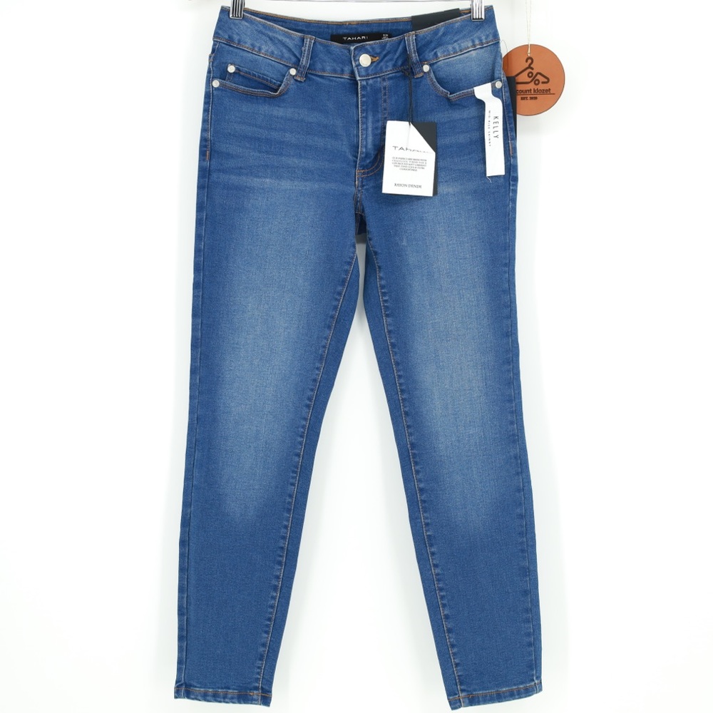 TAHARI Mid-Rise Skinny Jeans Roanne Wash